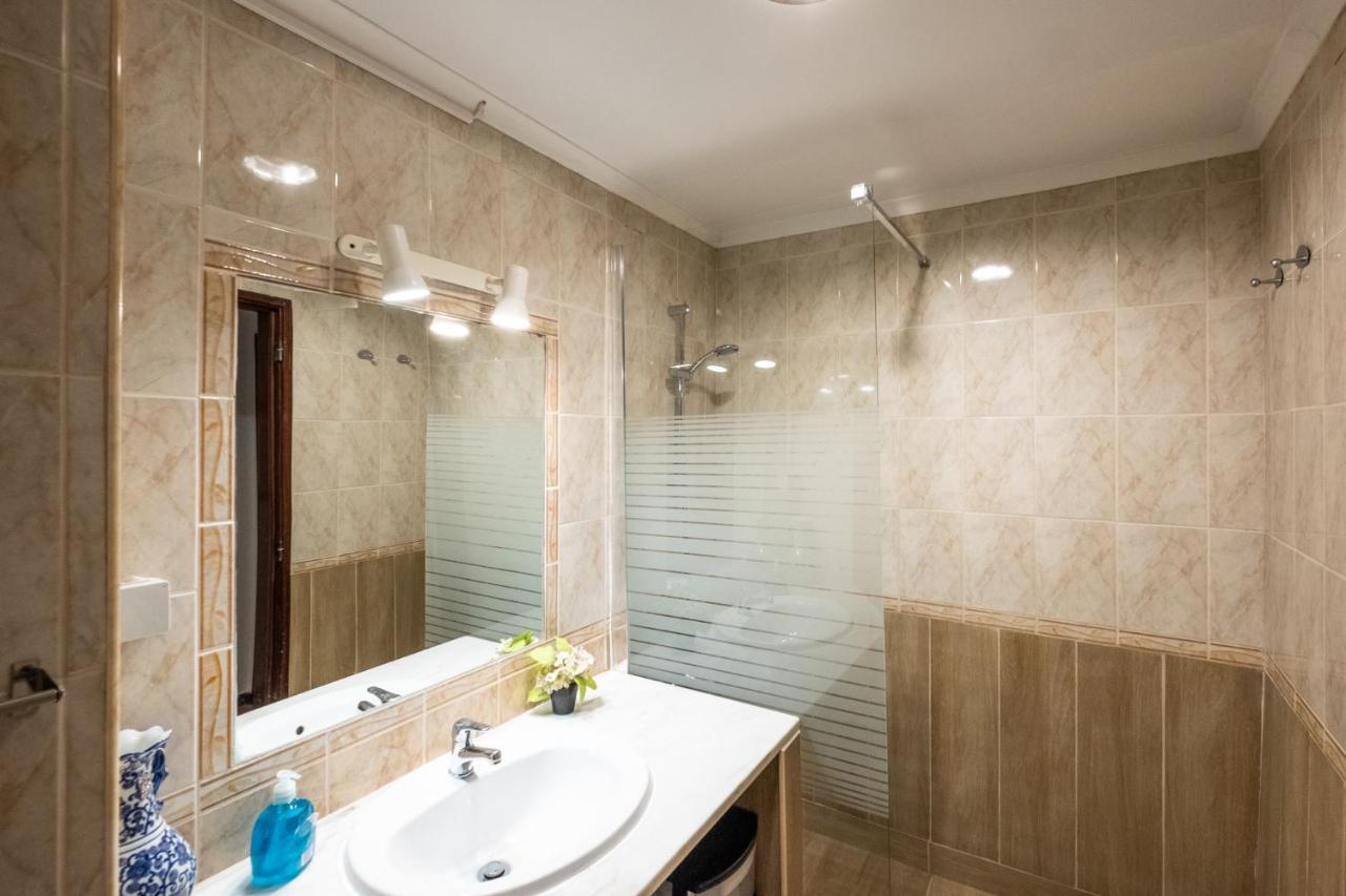 Guestrooms By Hoa อัลบูเฟรา ภายนอก รูปภาพ